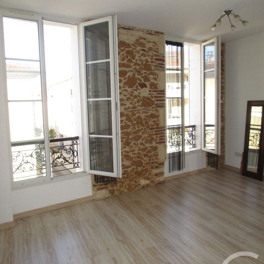 Location Appartement 1 pièce 27m² MONT DE MARSAN 40000 - Photo 1