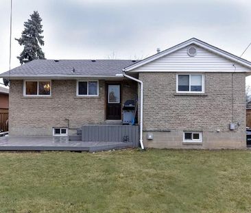 For Lease - 26 Cumbrian Court, Brampton, Ontario - Photo 2