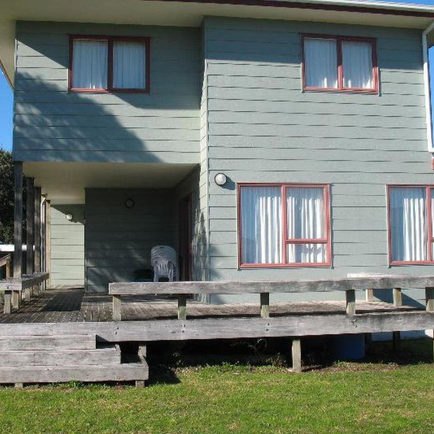 Room for 2 Families In Manuka Place - Photo 1