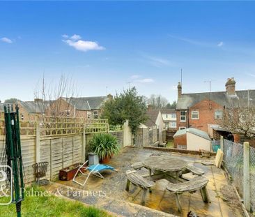 2 bedroom end of terrace house to rent - Photo 6