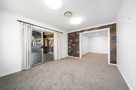 135 Duffy Avenue, Westleigh NSW 2120 - House For Rent | Domain - Photo 2