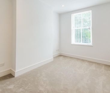 Raynham House, 65a Ware Road, Hertford - Photo 4