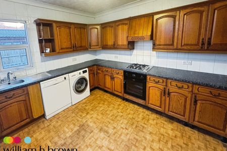 Crossfield Road - Photo 3