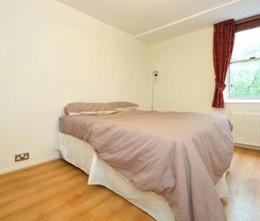 3 bedroom flat to rent - Photo 5