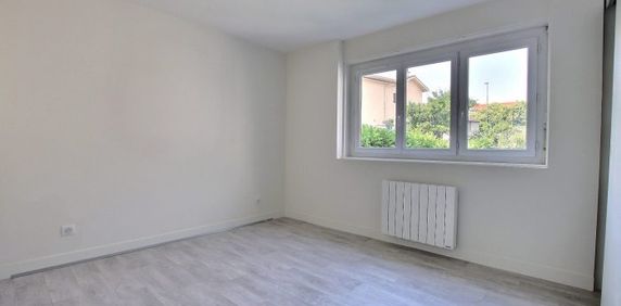 LIMITE CLERMONT-FD /DURTOL -T4 AVEC GARAGE ET BALCON - Photo 2