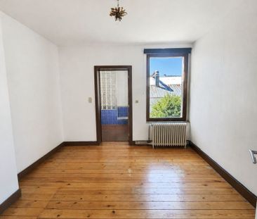 🏡 À LOUER – SPACIEUSE MAISON 5 CHAMBRES AVEC JARDIN 📍 À seulement 60 mètres de l’École européenne de Laeken - Photo 4