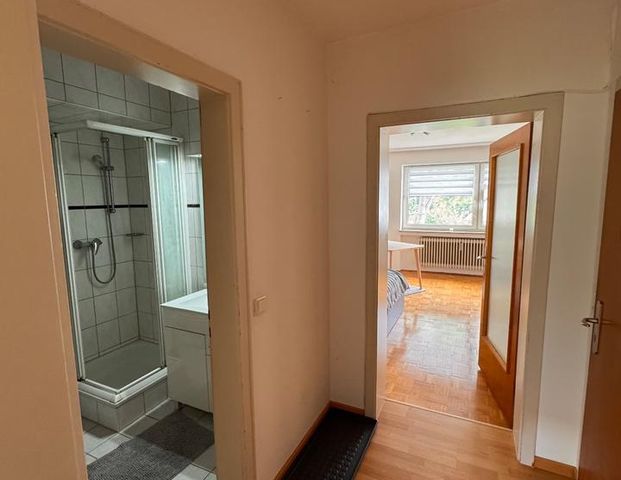 möblierte 1 Zimmer Wohnung in Thon +++ zentrale Lage & naturnah +++ - Foto 1