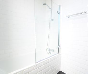 2 Bed Maisonette Unfurnished and Well Presented in Hither Green SE1... - Photo 5