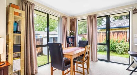 Hamilton East Beauty - Photo 5