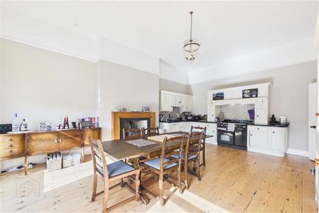 18a Derryvolgie Avenue, Belfast, BT9 6FN - Photo 5