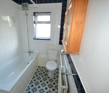 Maisonette to rent on - Photo 1