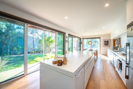 11 Gordon Street, - Photo 2