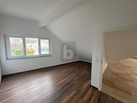 NEUBAU-ERSTBEZUG MIT BESONDEREM CHARME - Foto 2