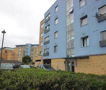 Warrior Close, West Thamesmead, SE28 - Photo 1