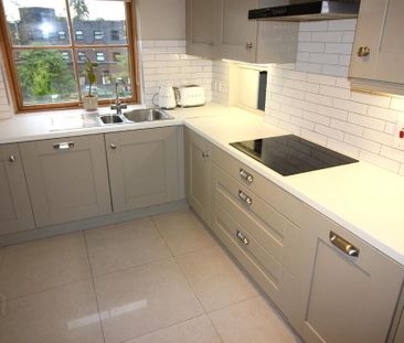 14 Danesfort, Belfast, BT9 5QL - Photo 2