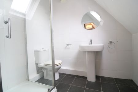 Knoll Road, Dorking, RH4 - Photo 2