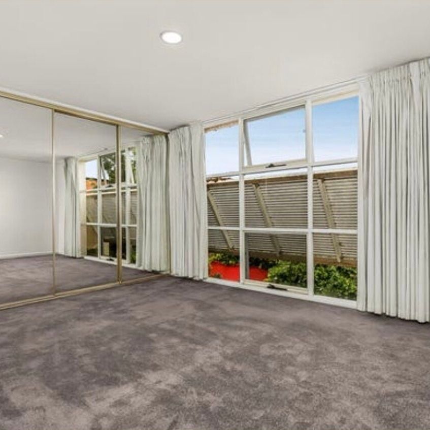 South Yarra - Photo 1