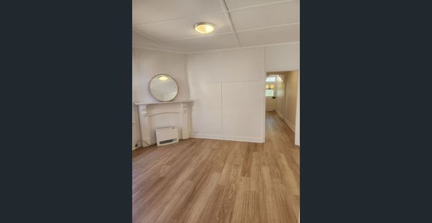 Neatly Presented 2 Bedroom Home! - Photo 1