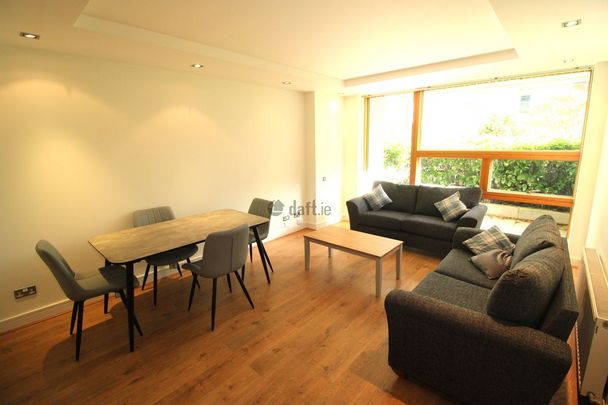 Apartment to rent in Cork, The Lough - Photo 1