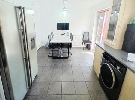 Jubilee Close - Photo 2