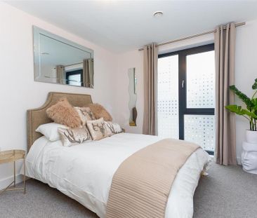 2 bedroom flat to rent - Photo 4