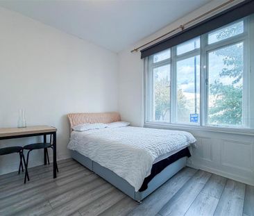 Studio to rent - Photo 6
