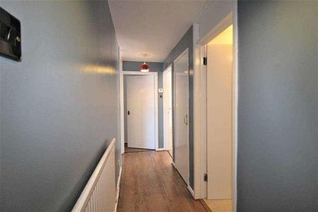 Laurel Walk,horsham, RH13 - Photo 3