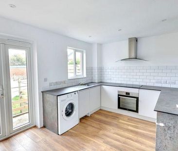 2 bedroom terraced house to rent - Photo 6