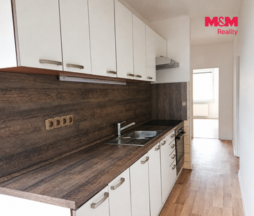 Pronájem bytu 2+1 66 m², 5. května 1923, Česká Lípa - Photo 2