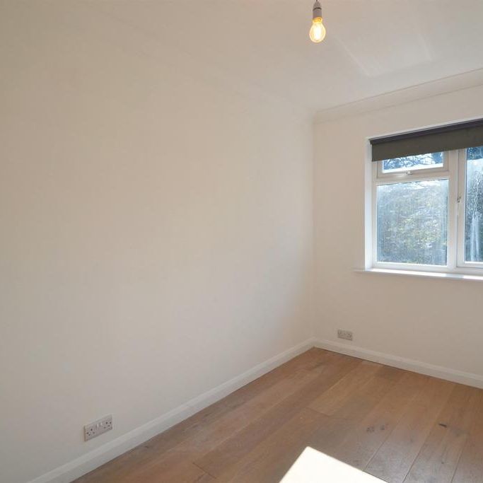 4 bedroom semi-detached house to rent - Photo 1