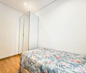 Calle de la Reina, Madrid, Community of Madrid 28004 - Photo 6