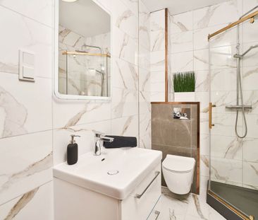 Kawalerka z balkonem i miejscem w garażu - Фото 1