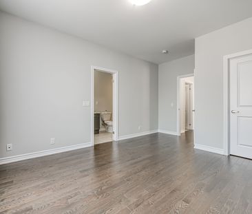 For Lease - 32 Jessica Antonella Street, Markham, Ontario - Photo 2