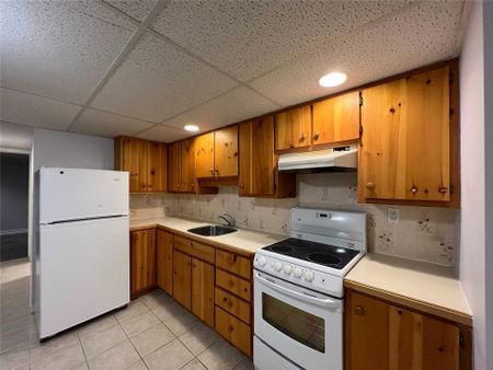 For Lease - 947 Oklahoma Drive Unit# Lower, Pickering, Ontario - Photo 3