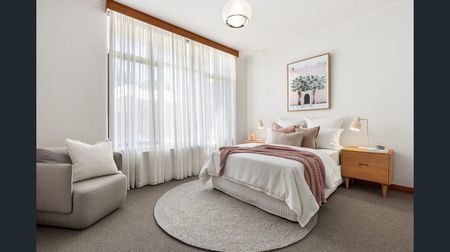 6 Clarendon Place, South Melbourne VIC 3205 - Townhouse For Rent | Domain - Photo 5