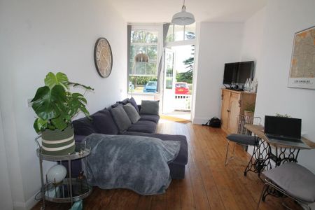 2 bedroom apartment to rent - Photo 3