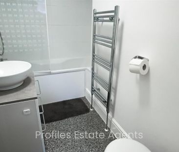 2 bedroom terraced house to rent - Photo 6
