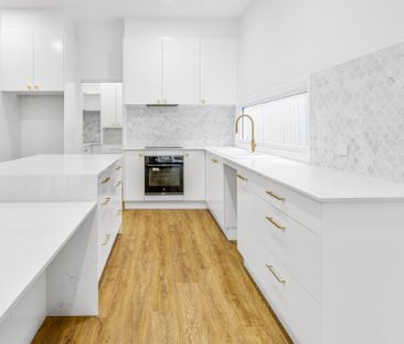 4 Bedroom Hamptons Style Home In The Village - Photo 4