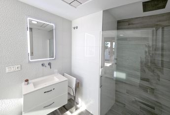 425 Villamartin Paradise