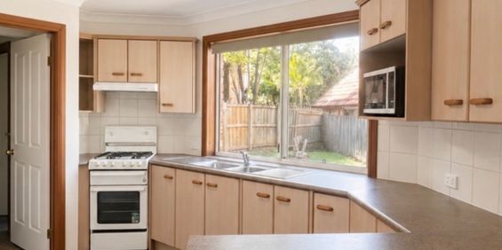 Quality furnished unit in prime location. - Photo 3