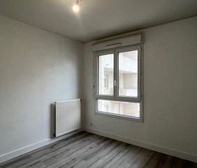 Location Appartement 2 pièces 48m² CHAMBERY 73000 - Photo 3