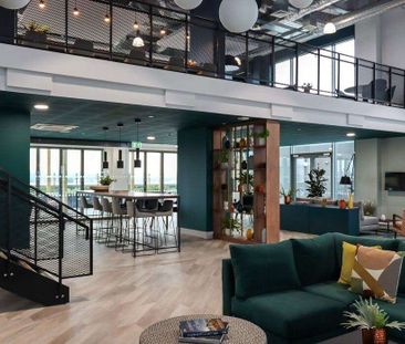 Rent at the iconic Thames Quarter building with super on site ameni... - Photo 3