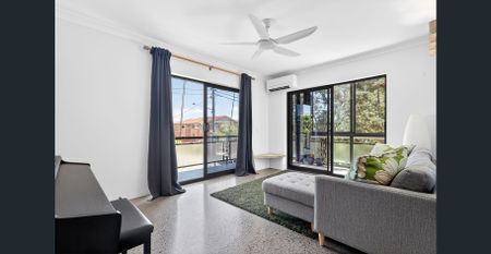 Stylishly Updated Two-Bedroom Apartment in a Prime Coorparoo Location - Photo 2