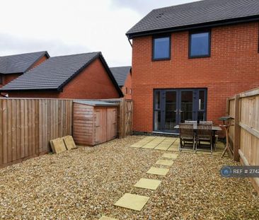 2 bedroom semi-detached house to rent - Photo 1