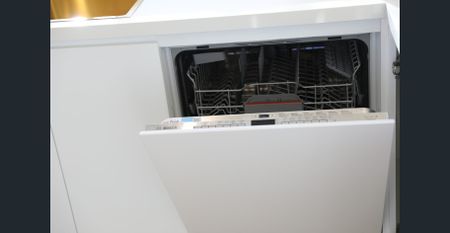 FULLY RENOVATED TOWNHOUSES W/ QUALITY FINISHES! - Photo 2