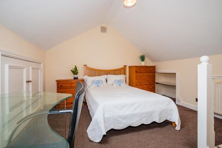 6 bedroom end of terrace house to rent - Photo 4