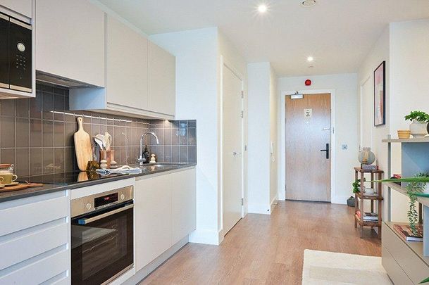 Studio to rent - Photo 1