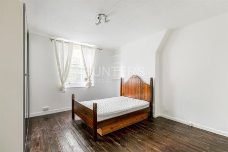 3 bedroom Flat To Let Total Size: 810 SQ FT - Photo 3