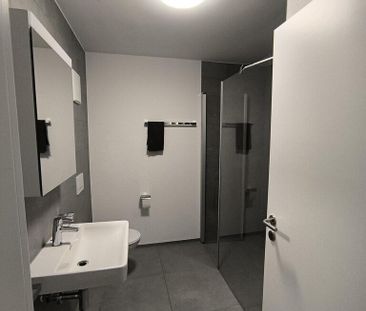 Modern 5.5 room apartment for rent in Zizers! - Photo 6