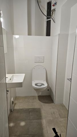 Großzügige 5-Zimmer Altbauwohnung Nähe Stadtpark und UNIVERSITÄTSVIERTEL - Photo 4